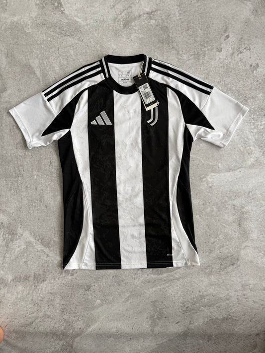 Juventus 2025 2026 Home Jersey — Thuram #19 S