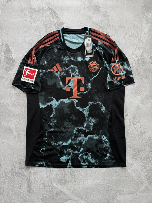 Bayern Munich 2024 2025 Away Jersey — Kane #9 L