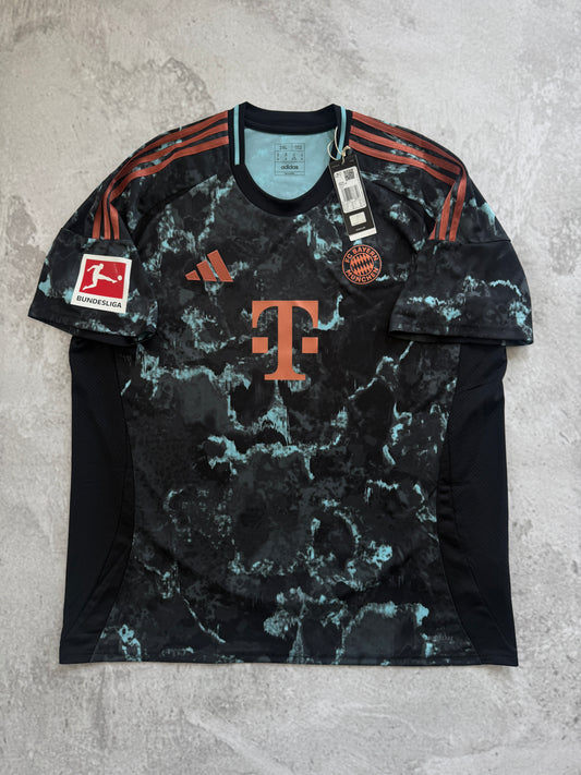 Bayern Munich 2024 2025 Away Jersey — Kane #9 2XL