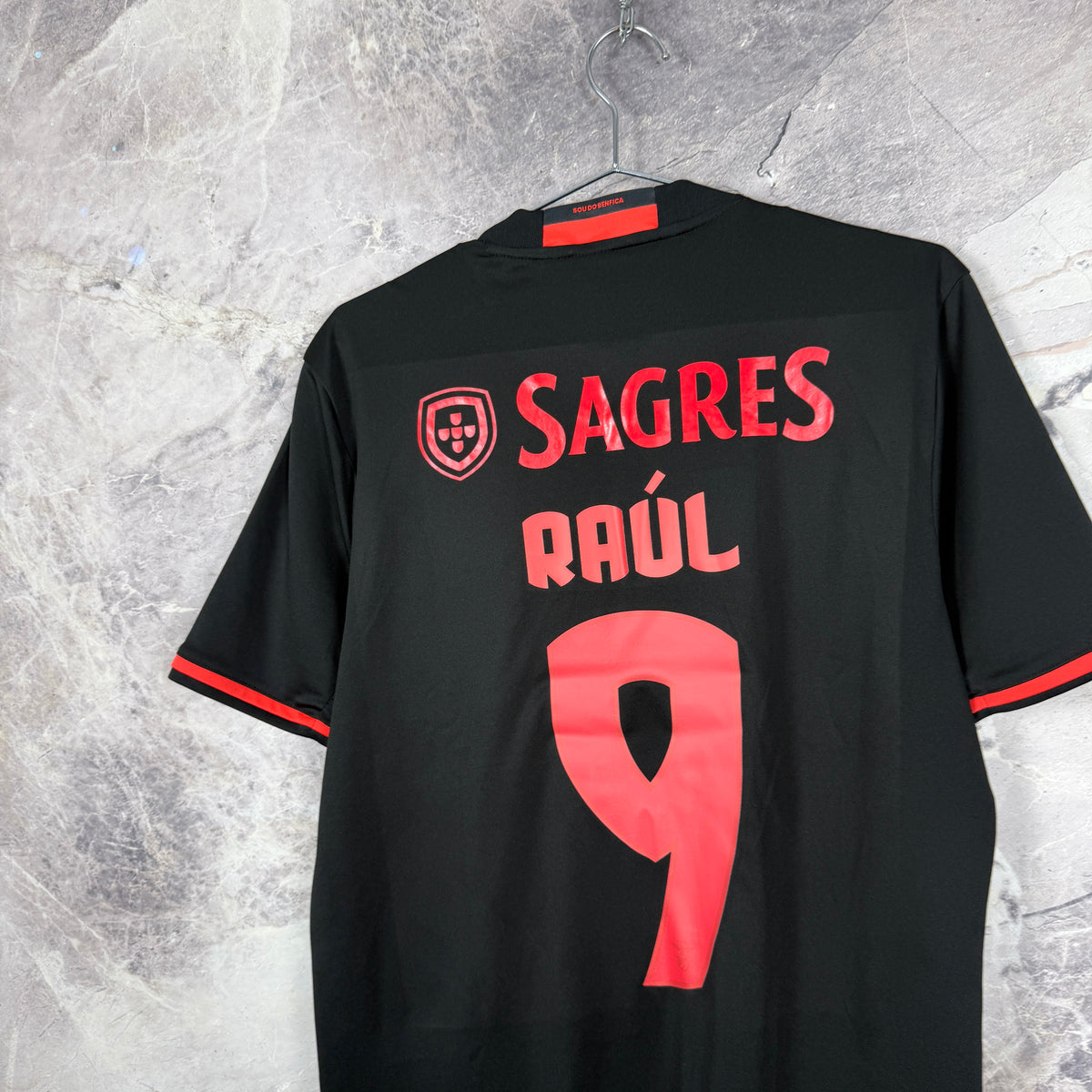 Benfica 2016-2017 Away Jersey — Raúl #9 M