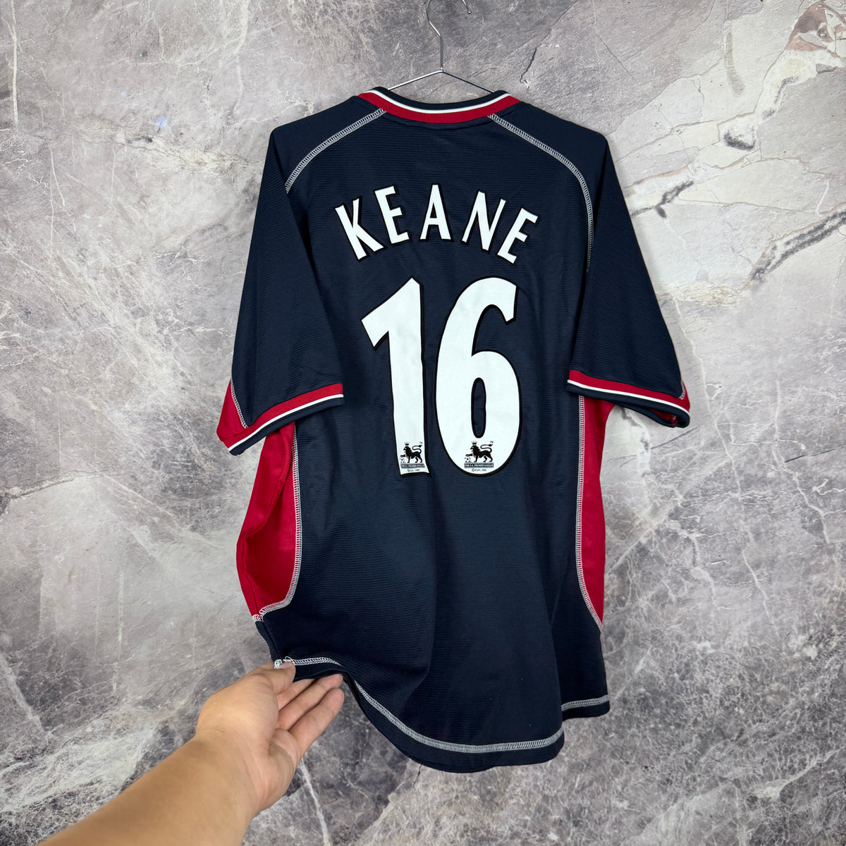 Manchester United 2000-2001 Third Jersey — Keane #16 L