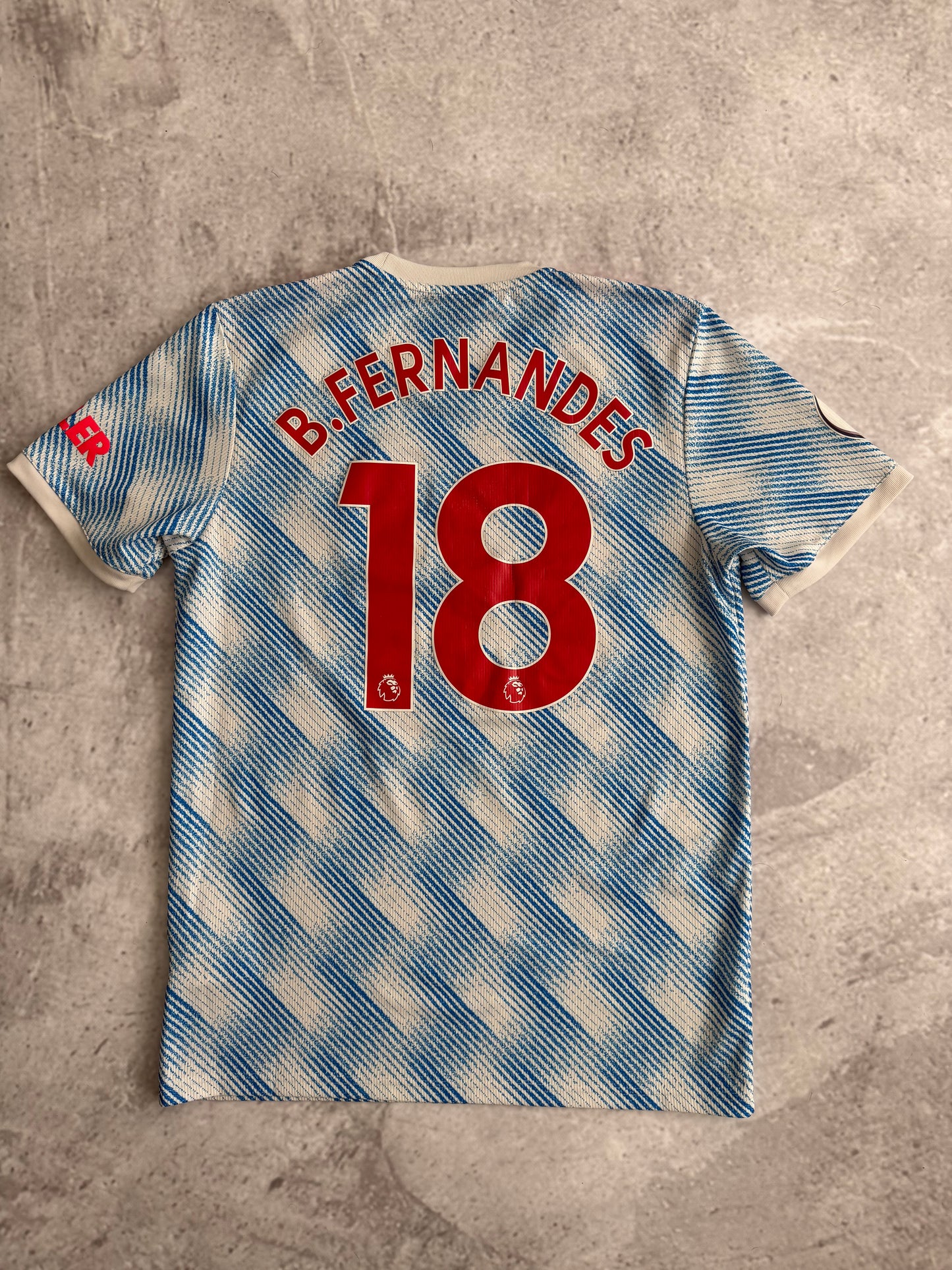 Manchester United 2021 2022 Away Jersey — B. Fernandes #18 M