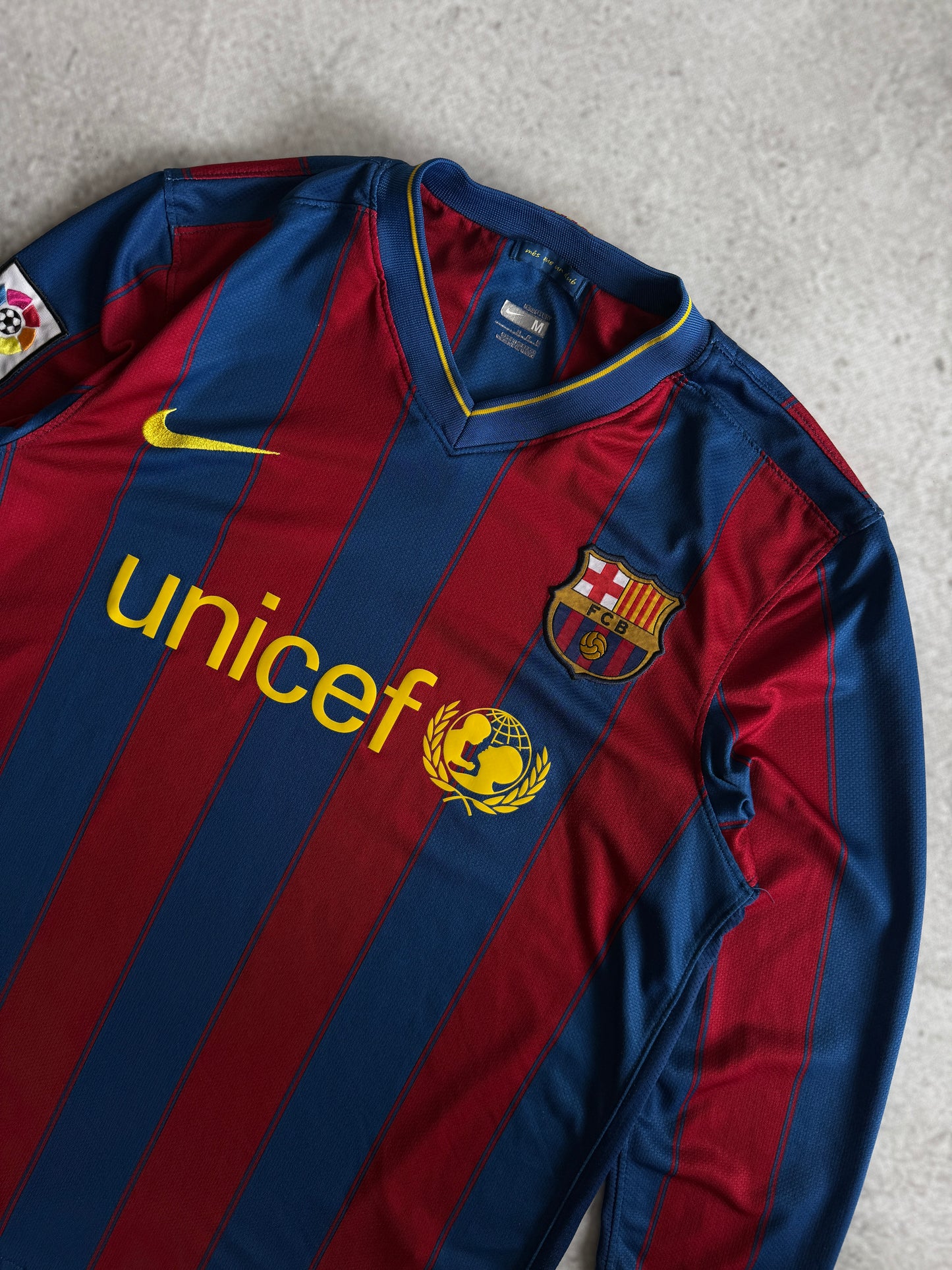 Barcelona 2009 2010 Home Jersey — M