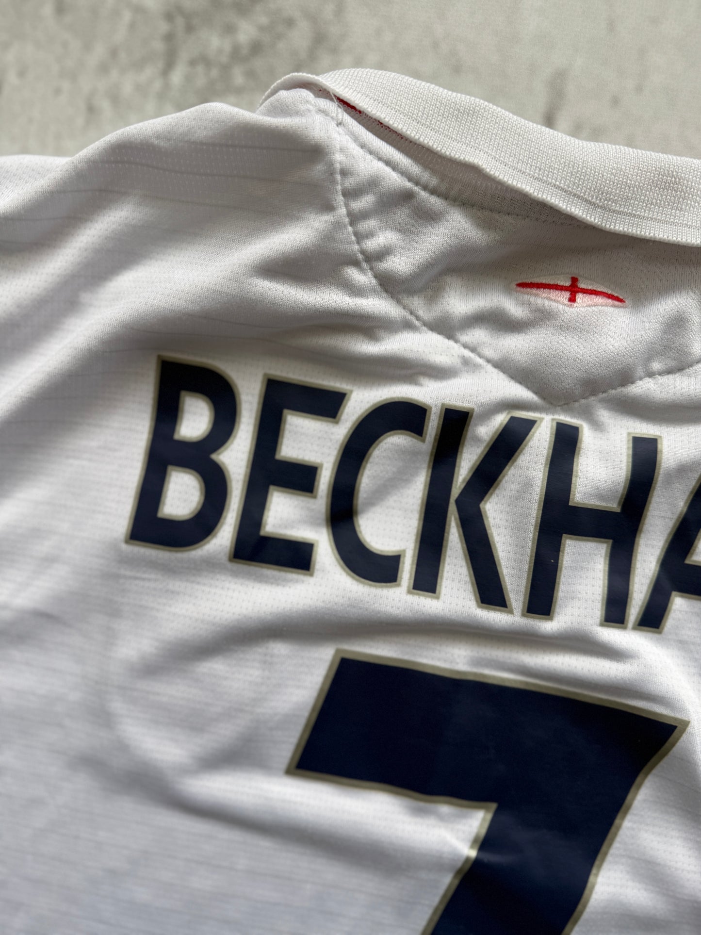 England 2005 2007 Home Jersey — Beckham #7 XL