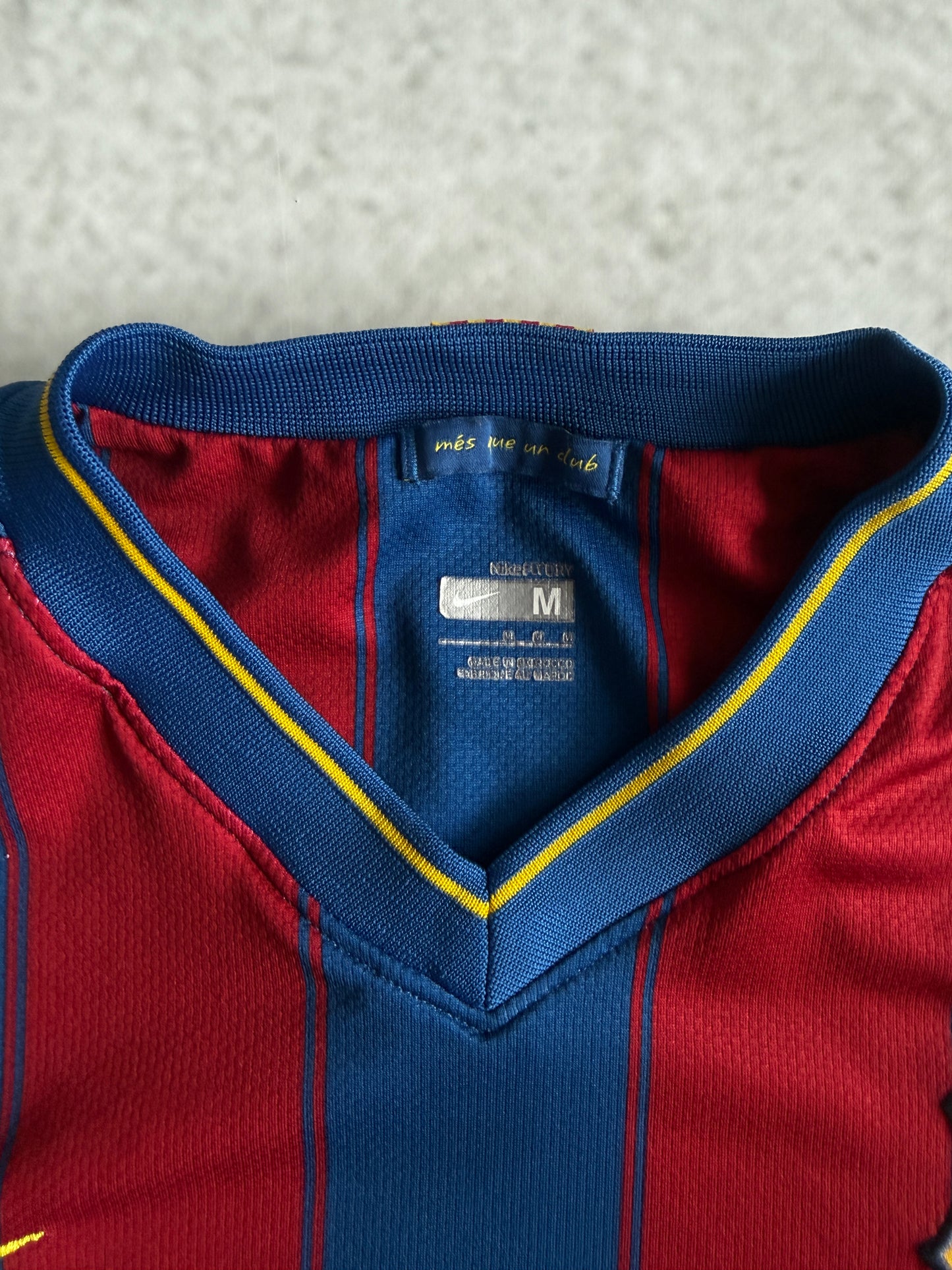 Barcelona 2009 2010 Home Jersey — M