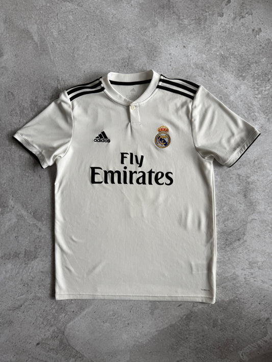 Real Madrid 2018 2019 Home Jersey — Sergio Ramos #4 M