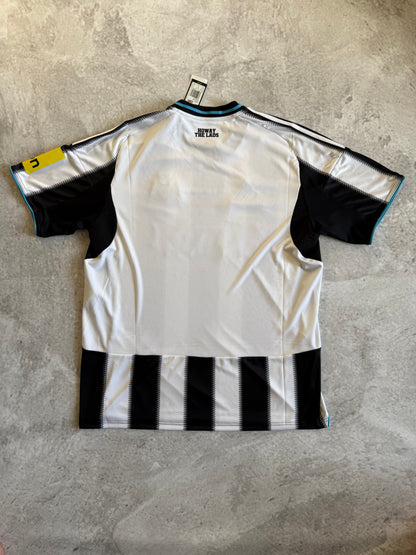 Newcastle United 2025 2026 Home Jersey — XL