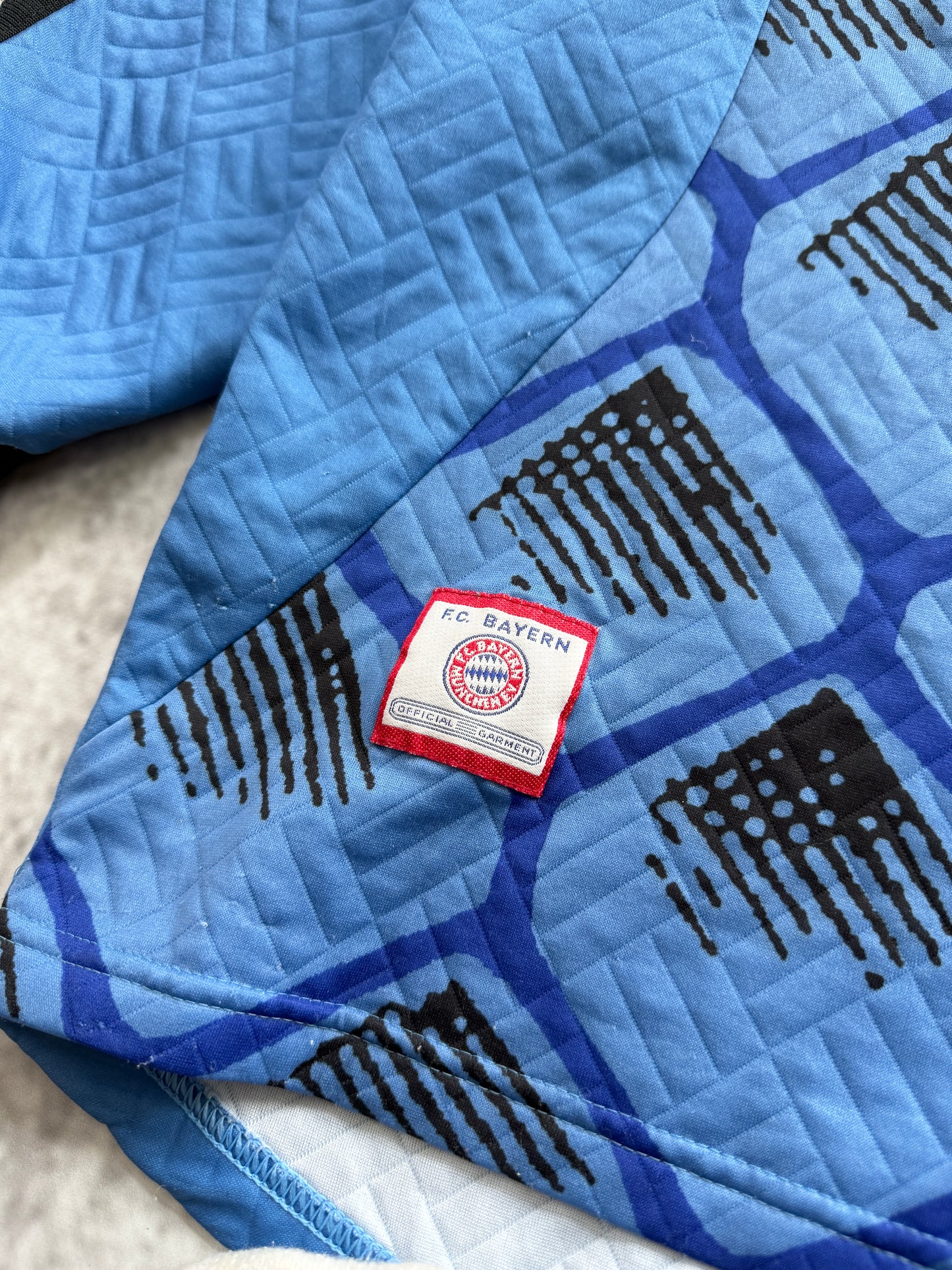 Bayern Munich 1996 1997 1998 Goalkeeper Jersey — Kahn #1 M