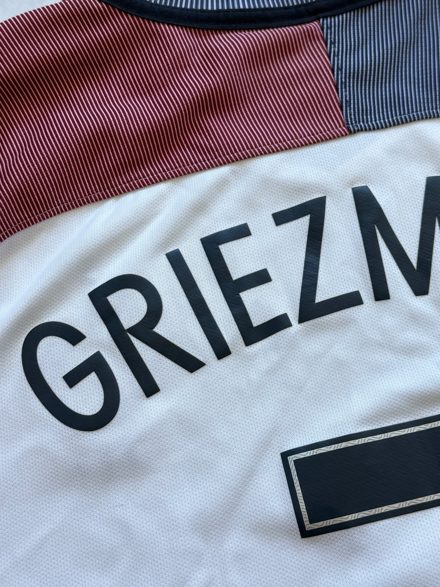 France 2016 2017 Away Jersey — Griezmann 7 XL