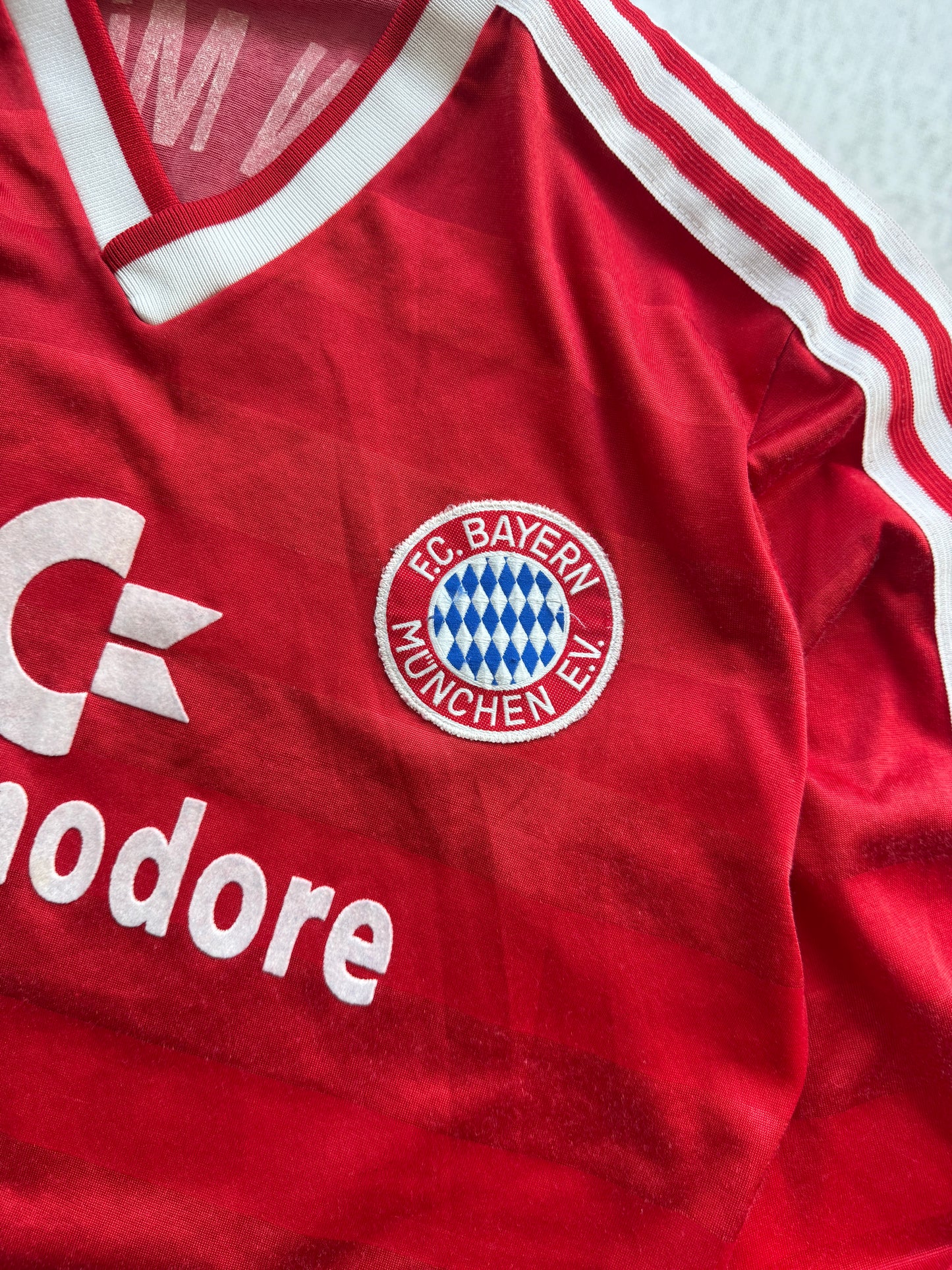 BAYERN MUNICH 1985 1986 HOME — L