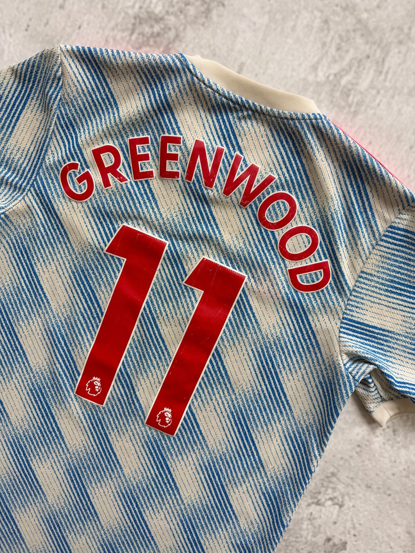 Manchester United 2021 2022 Away Jersey — Greenwood #11 M