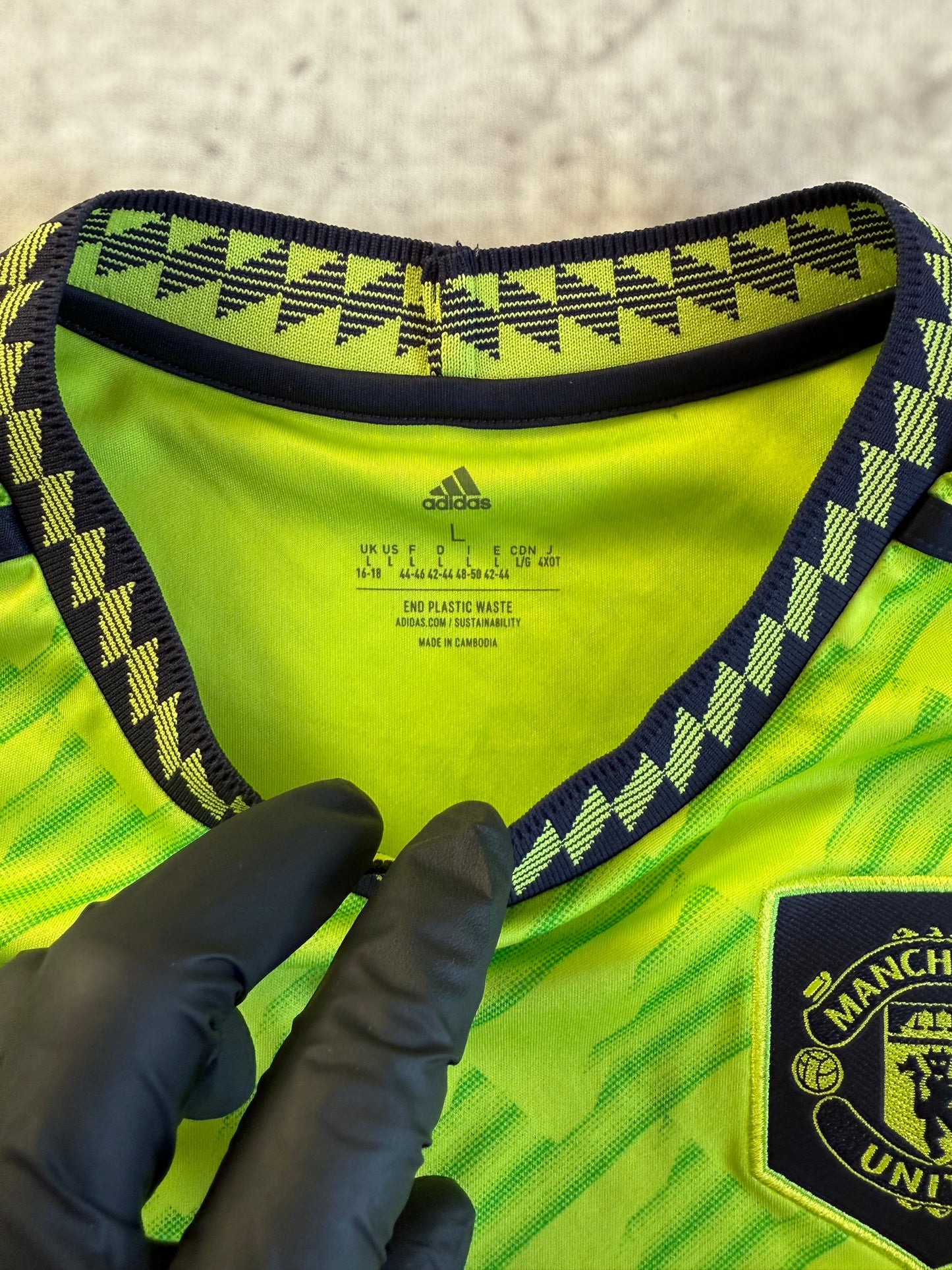 Manchester United 2022 2023 Third Women's Jersey — L