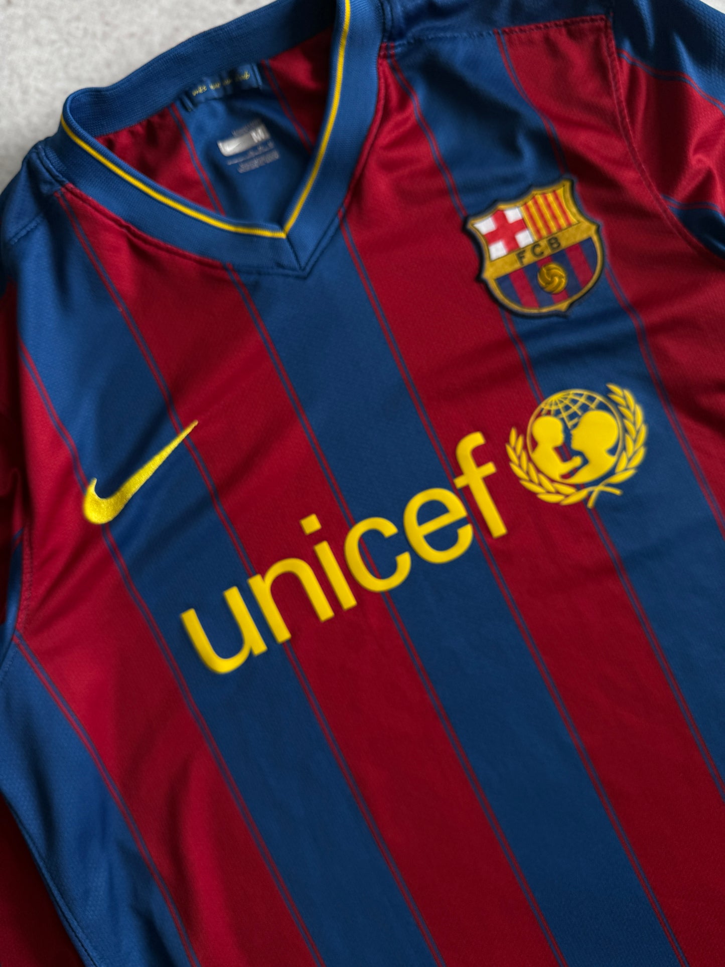 Barcelona 2009 2010 Home Jersey — M