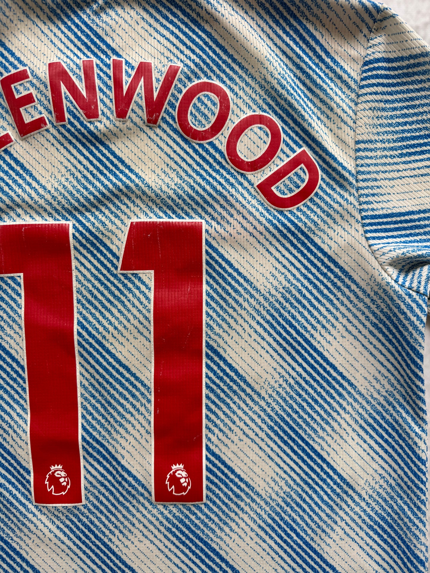 Manchester United 2021 2022 Away Jersey — Greenwood #11 M