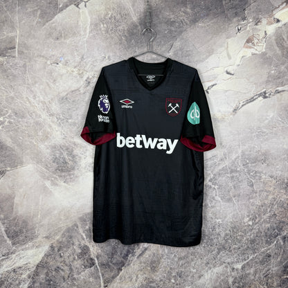 West Ham United 2024-2025 Away Jersey — Wan-Bissaka #29 XXL