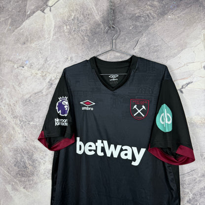 West Ham United 2024-2025 Away Jersey — Wan-Bissaka #29 XXL