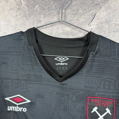 West Ham United 2024-2025 Away Jersey — Wan-Bissaka #29 XXL