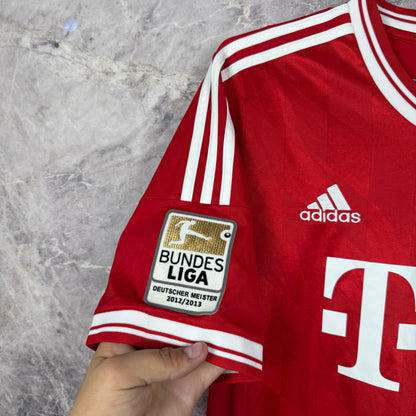 Bayern Munich 2013-2014 Home Jersey — Kroos #39 M