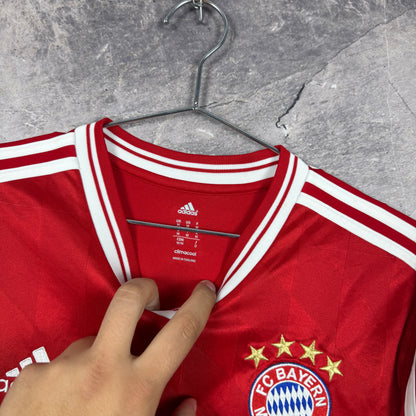 Bayern Munich 2013-2014 Home Jersey — Kroos #39 M