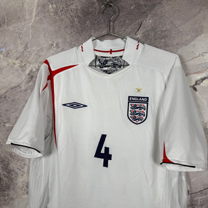 England 2005-2007 Home Jersey — Gerrard #4 L