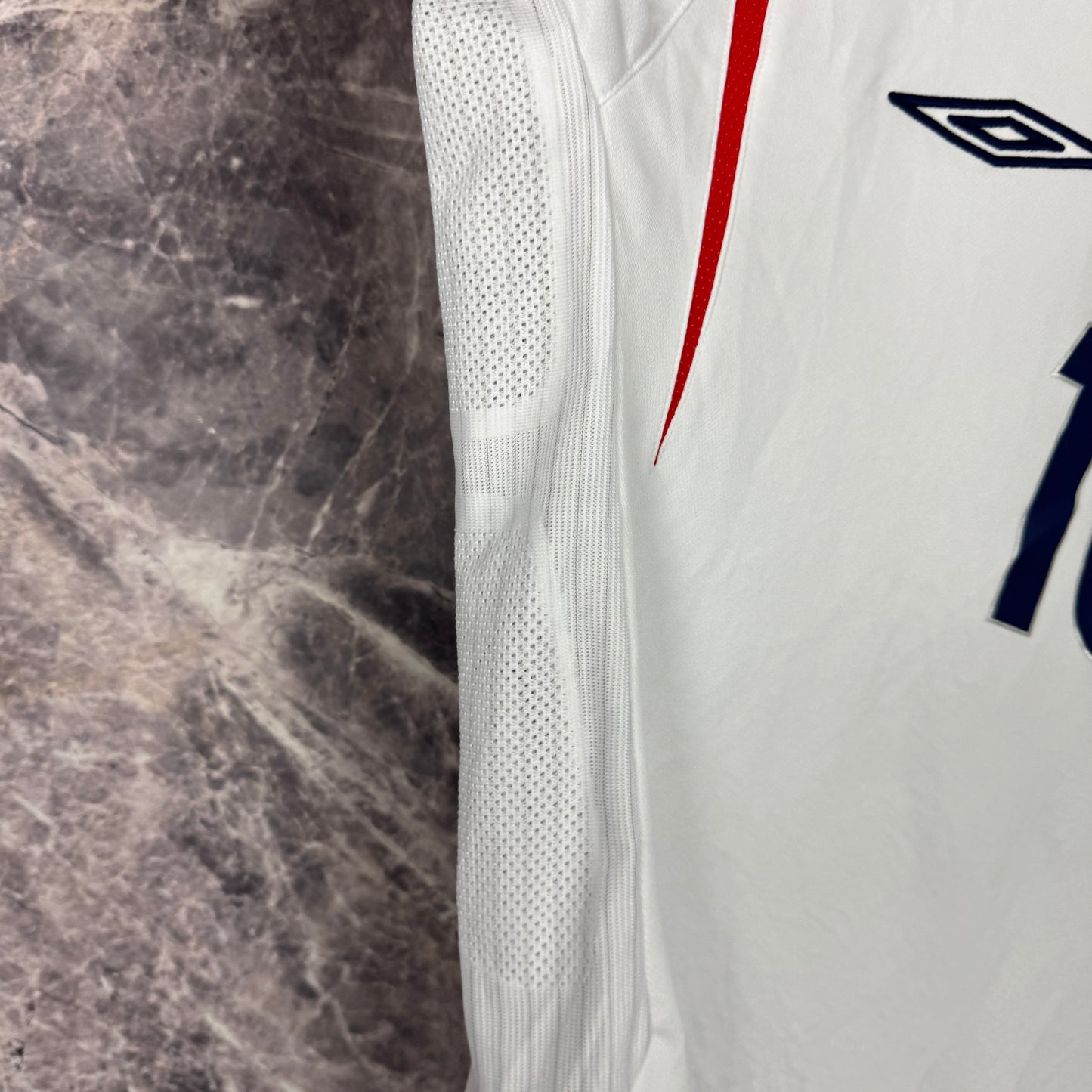 England 2005-2007 Home Jersey — Owen #10 L