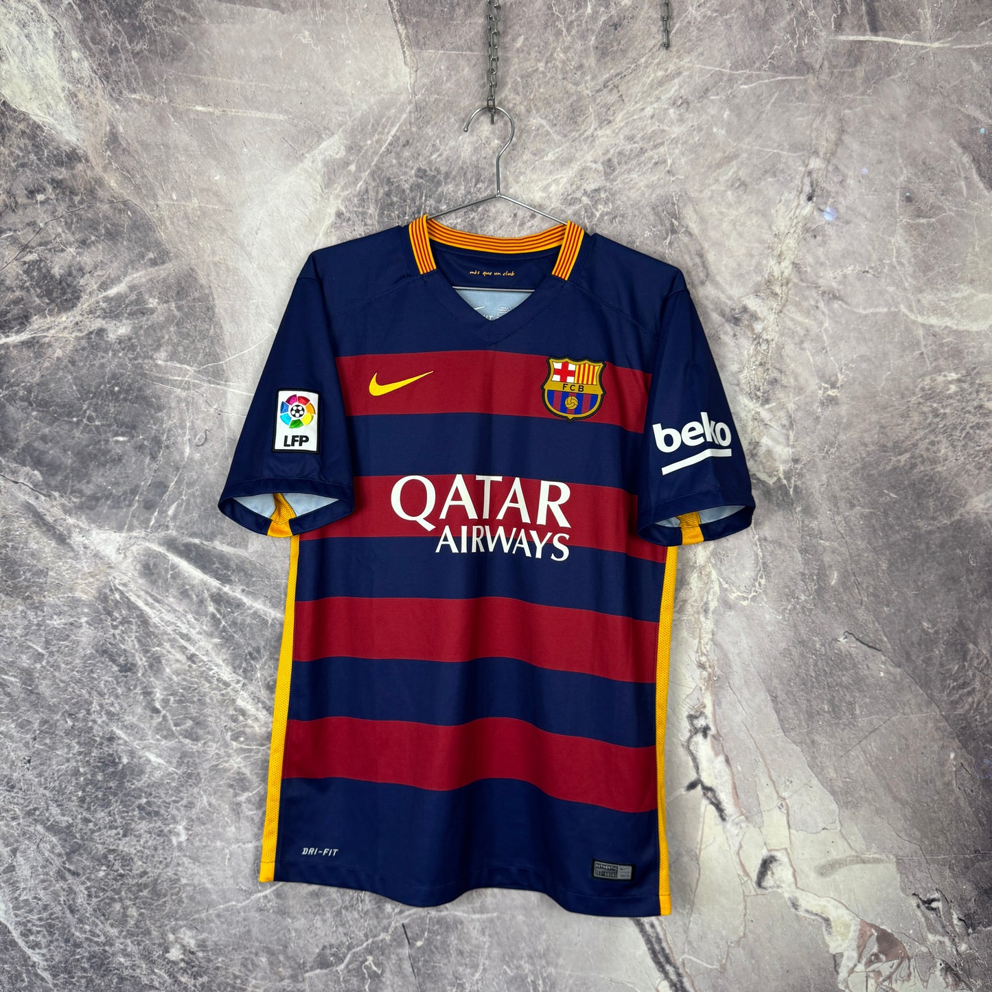 Barcelona 2015-2016 Home Jersey — Messi #10 M