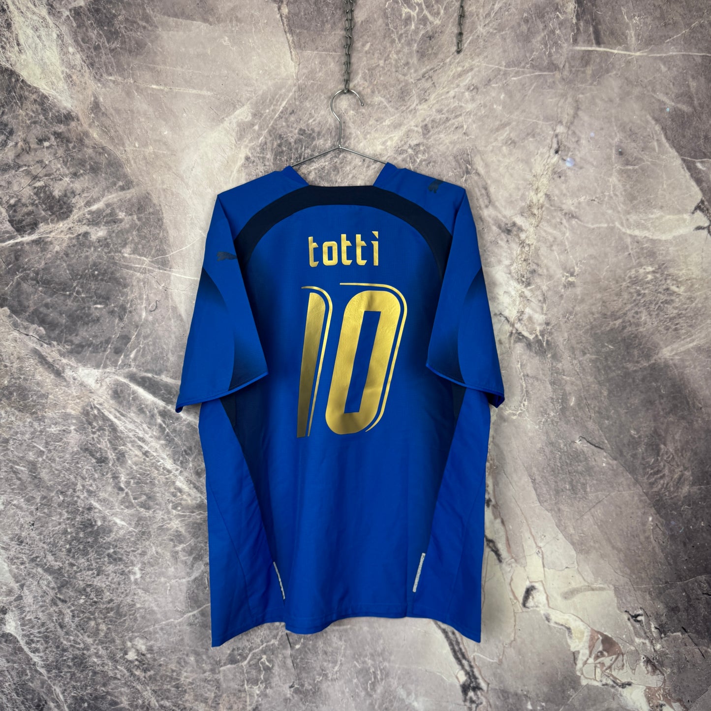 Italy 2006-2007 Home Jersey — Totti #10 L
