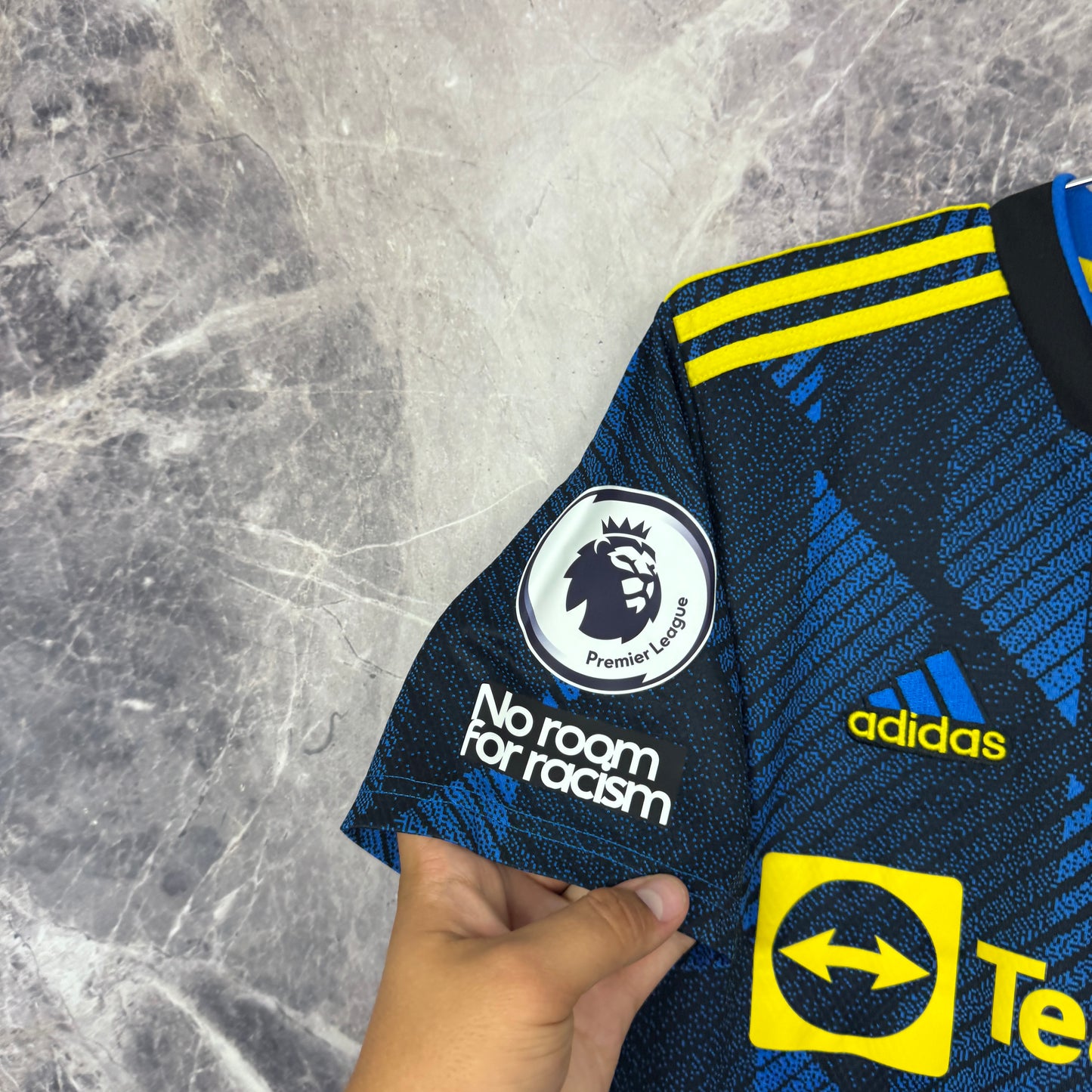 Manchester United 2021-2022 Third Jersey — Bruno Fernandes #18 S