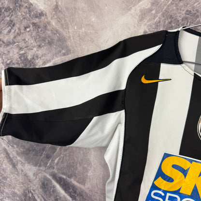 Juventus 2004-2005 Home Jersey — Ibrahimovic #9 S