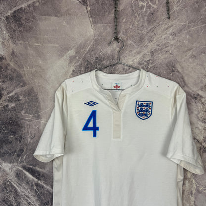 England 2011-2012 Home Jersey — Gerrard #4 L
