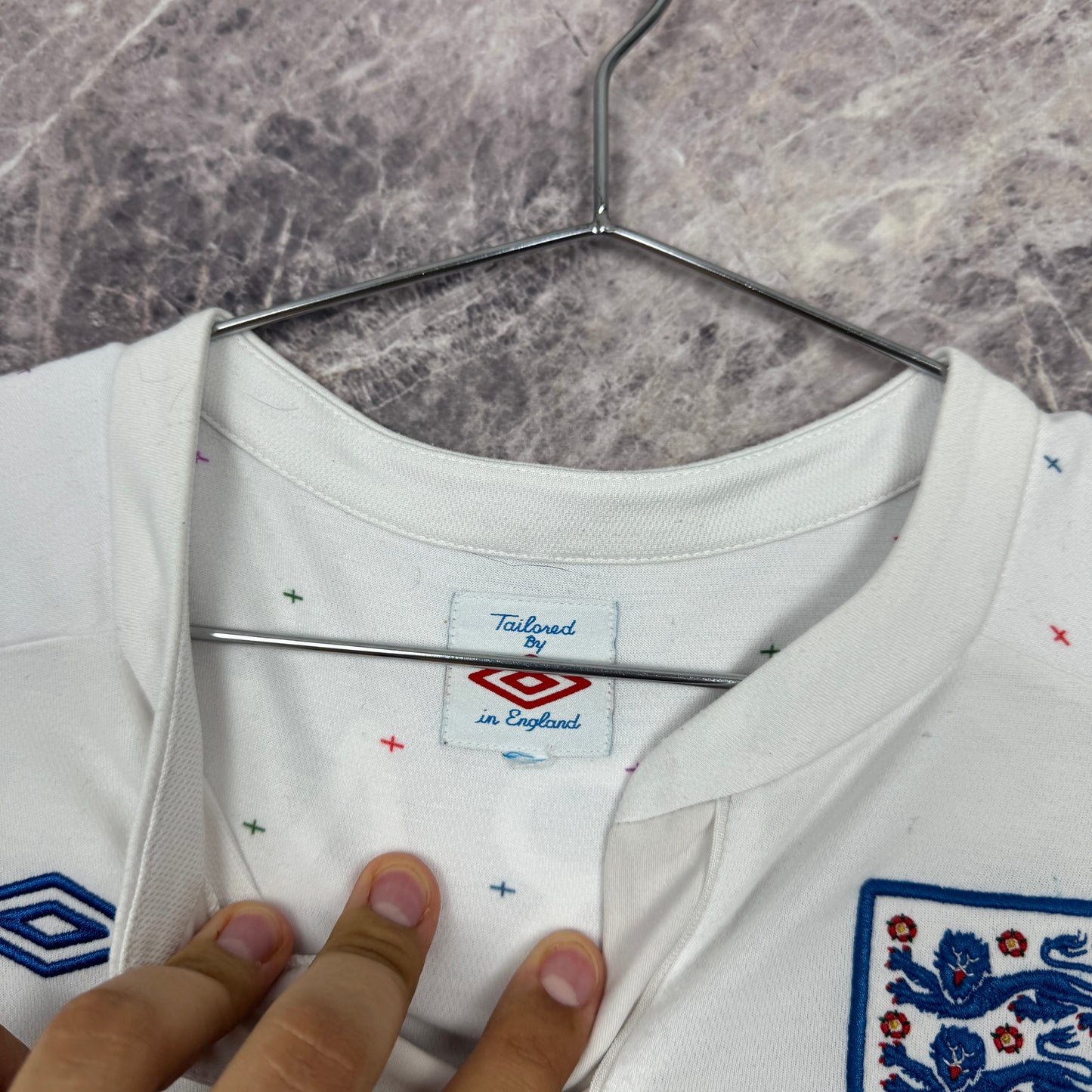 England 2011-2012 Home Jersey — Gerrard #4 L