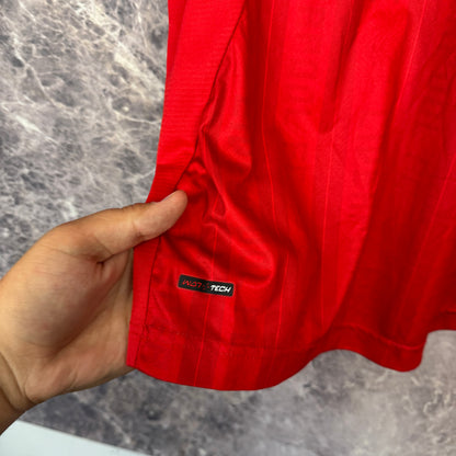 Liverpool 2013-2014 Home Jersey — Suarez #7 M