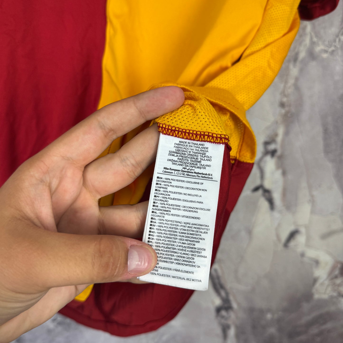 Galatasaray 2011-2012 Home Jersey — Felipe Melo #10 L
