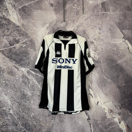 Juventus 1997-1998 Home Jersey — Gio #10 L