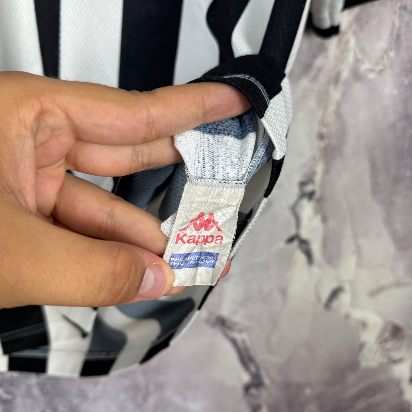 Juventus 1997-1998 Home Jersey — #10 M