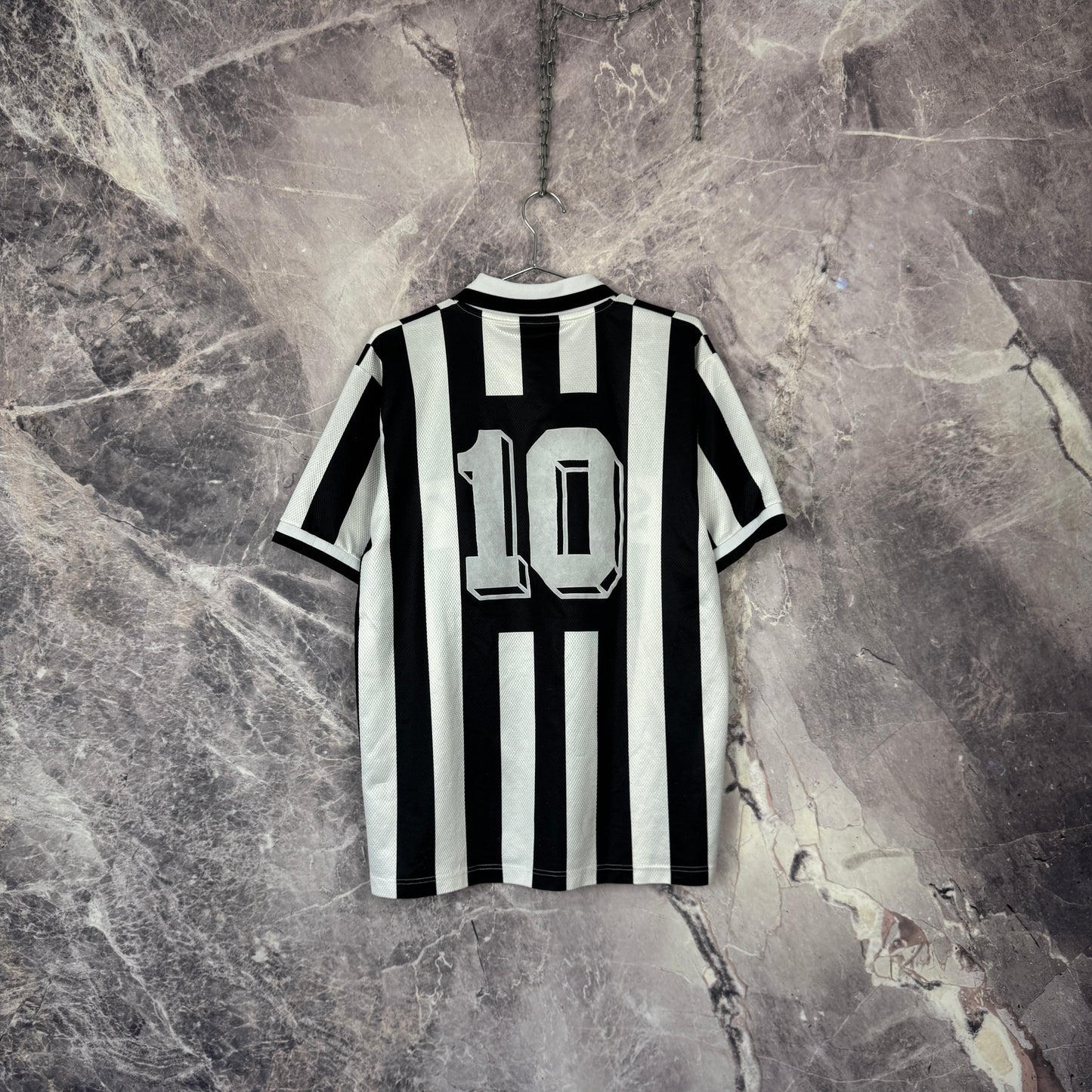 Juventus 1997-1998 Home Jersey — #10 M