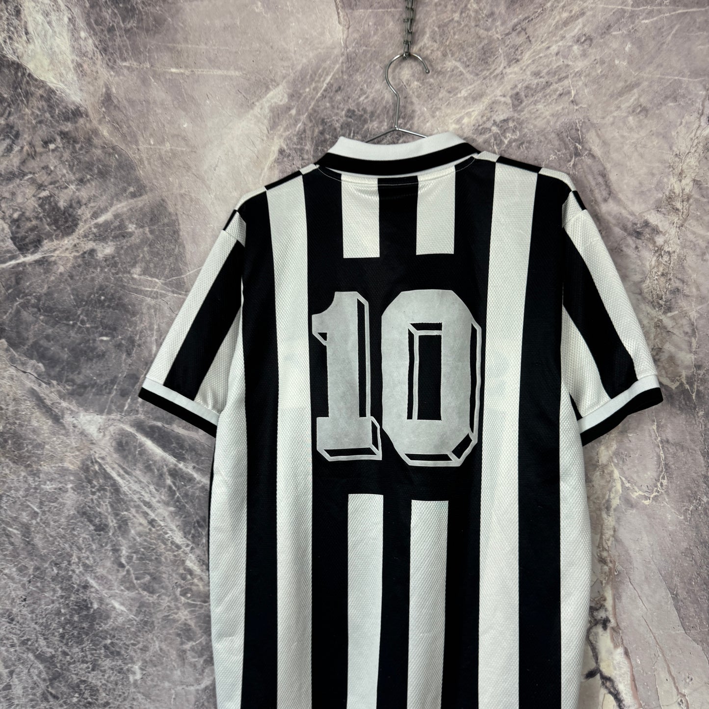 Juventus 1997-1998 Home Jersey — #10 M