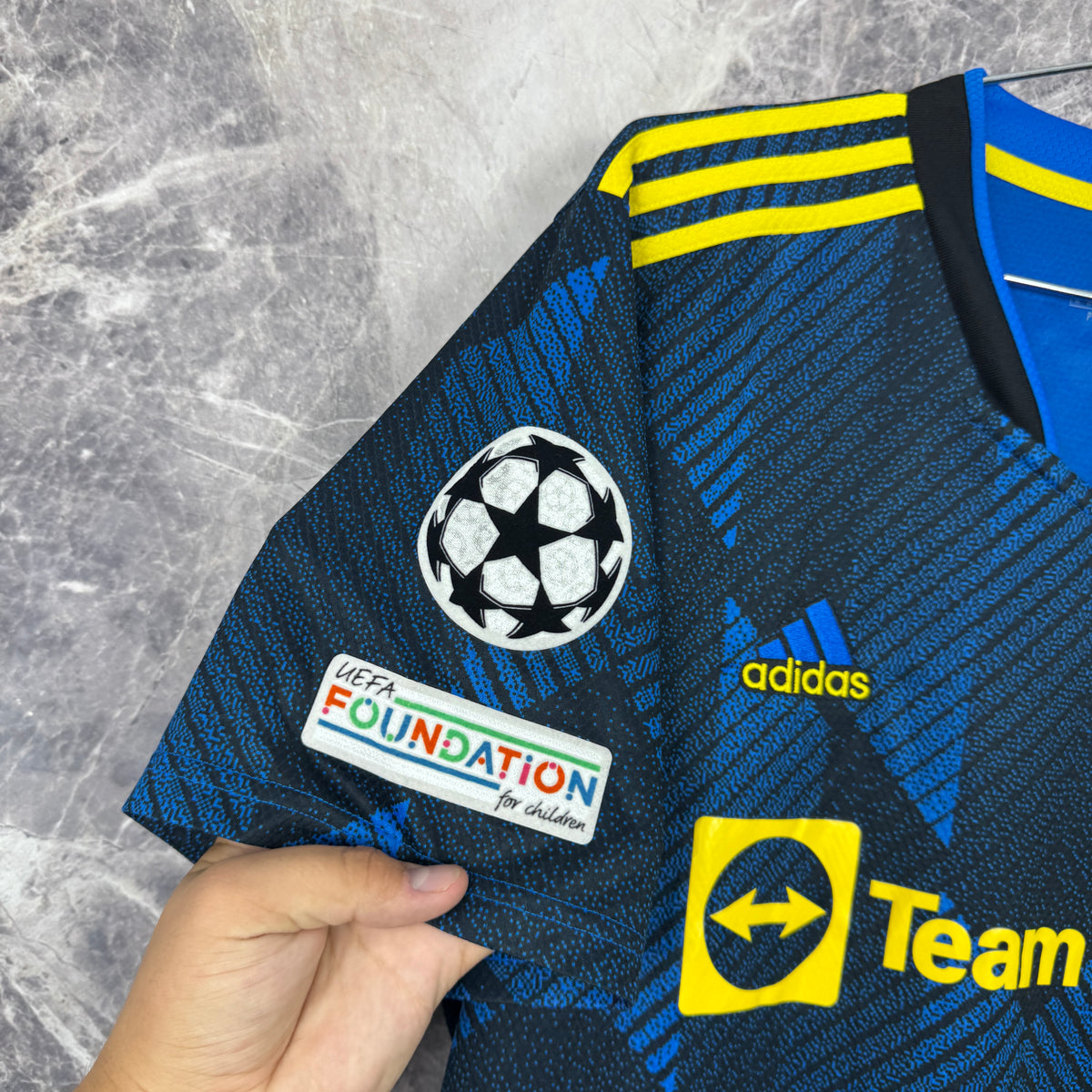 Manchester United 2021-2022 Third Jersey — Ronaldo #7 XL