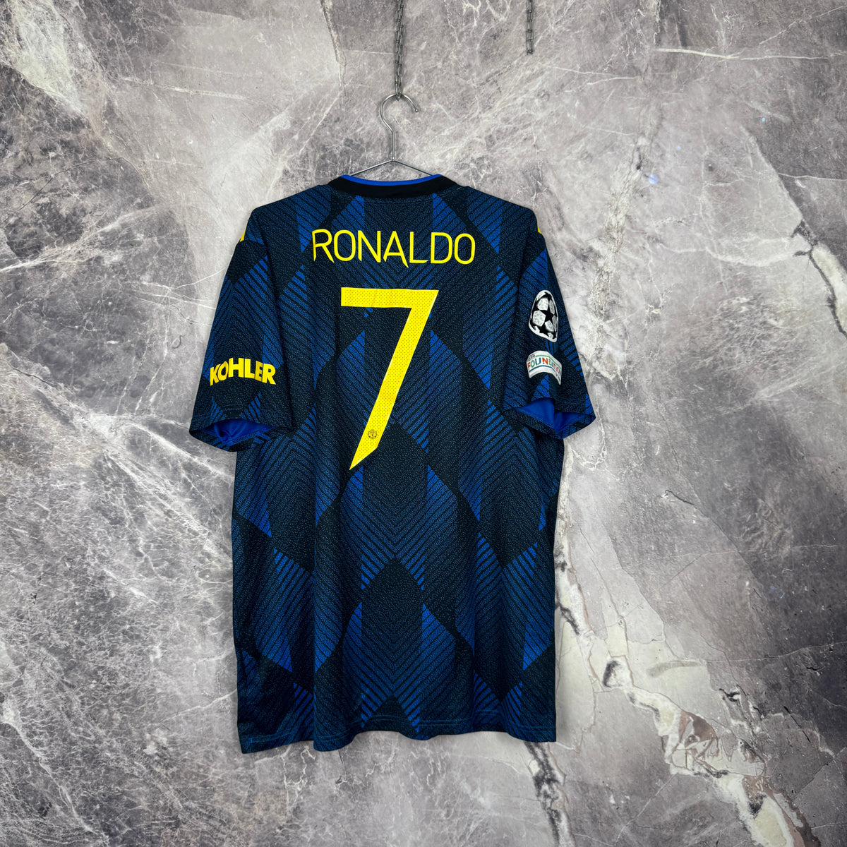 Manchester United 2021-2022 Third Jersey — Ronaldo #7 XL