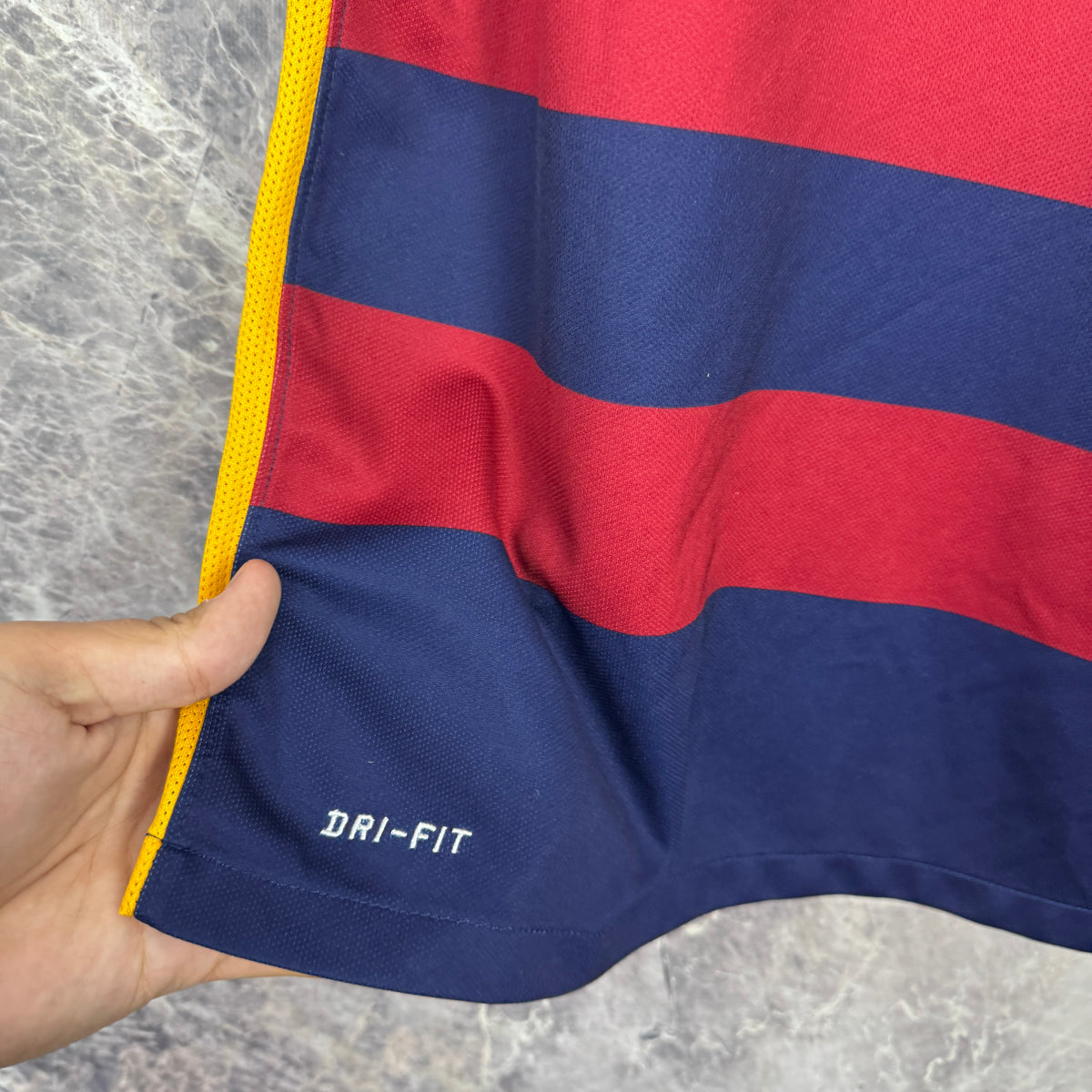FC Barcelona 2015-2016 Home Jersey — Suárez #9 L