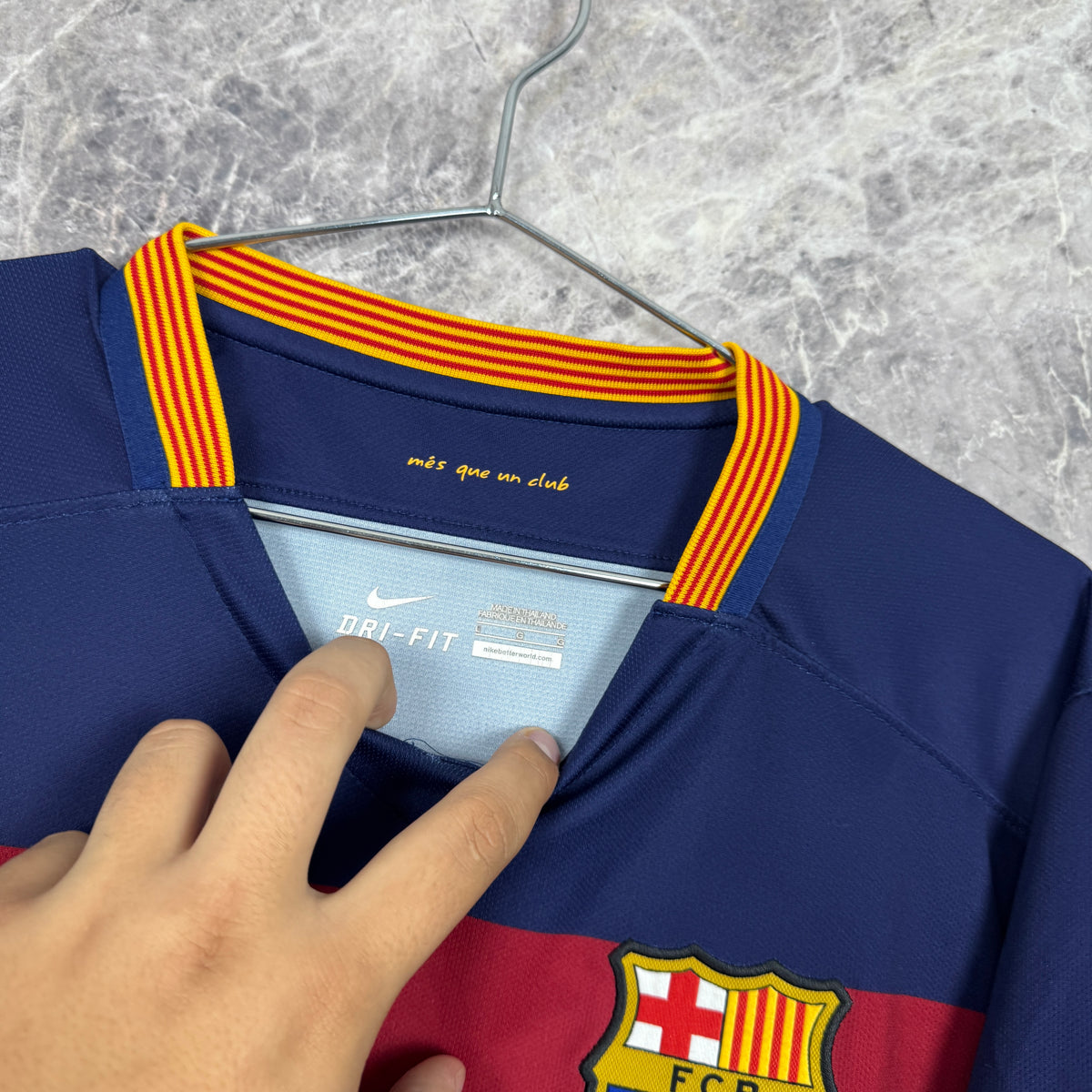 FC Barcelona 2015-2016 Home Jersey — Suárez #9 L