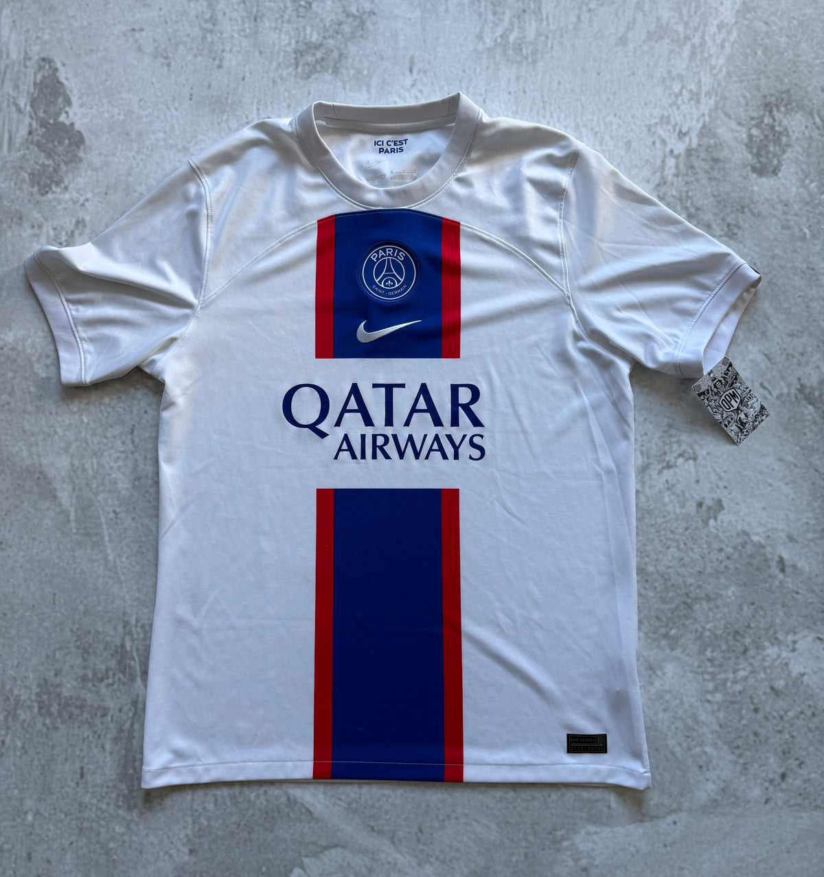 Paris Saint-Germain 2022-2023 Away Jersey — L