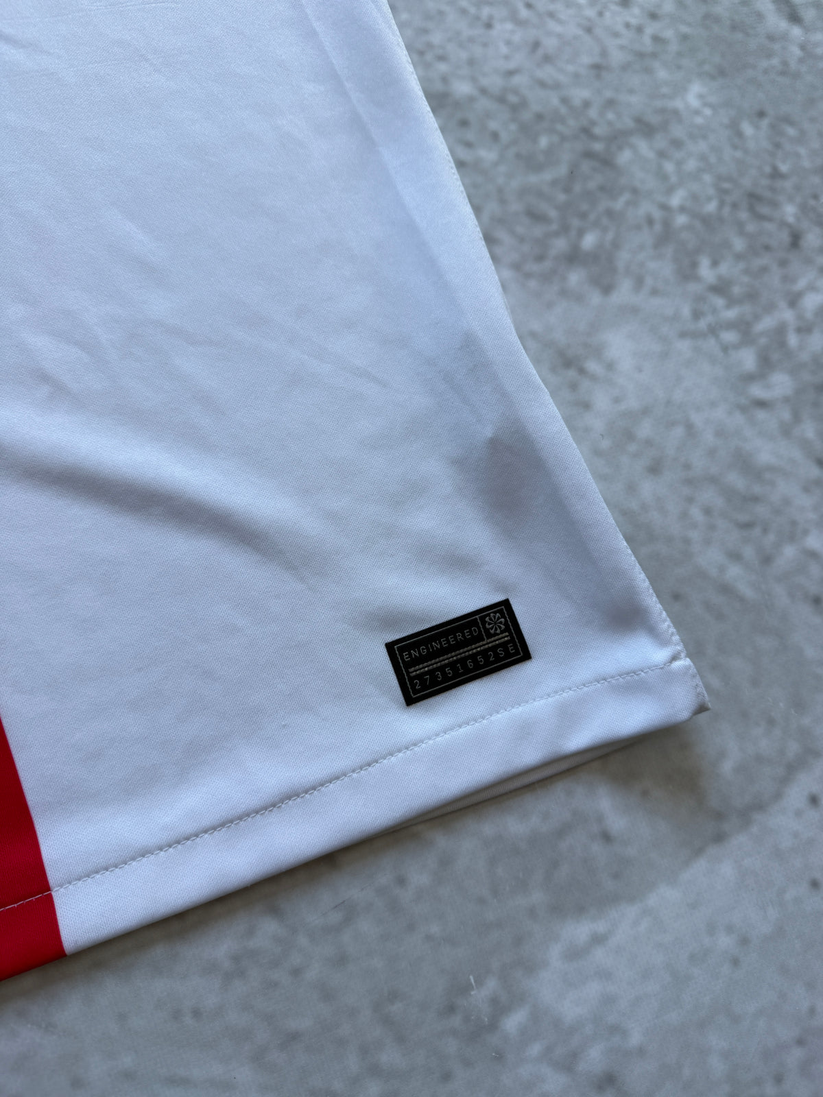 Paris Saint-Germain 2022-2023 Away Jersey — L