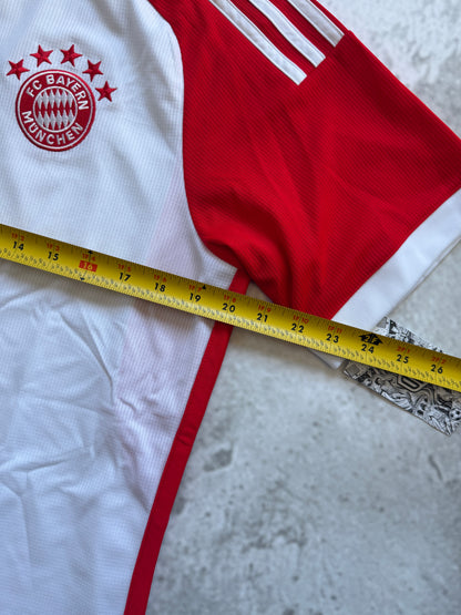 FC Bayern München 2023-2024 Home Jersey — Kane #9 L