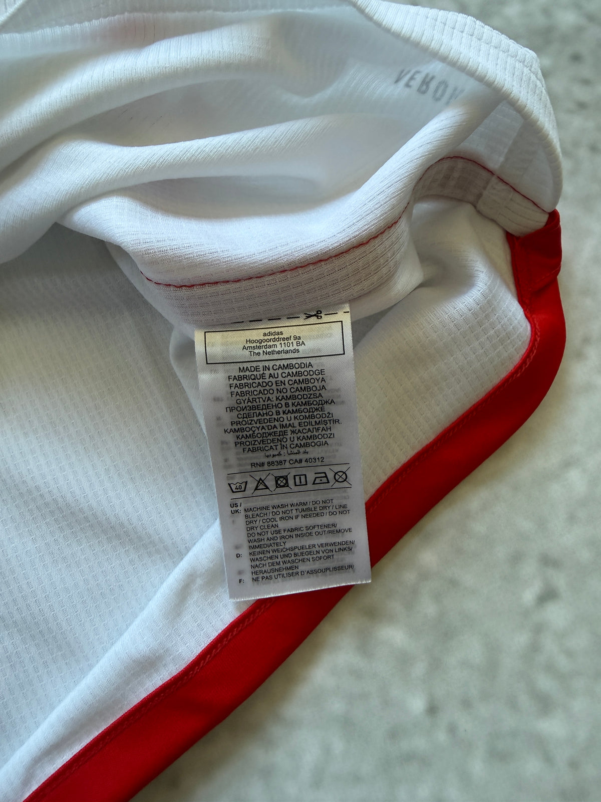 FC Bayern München 2023-2024 Home Jersey — Kane #9 L