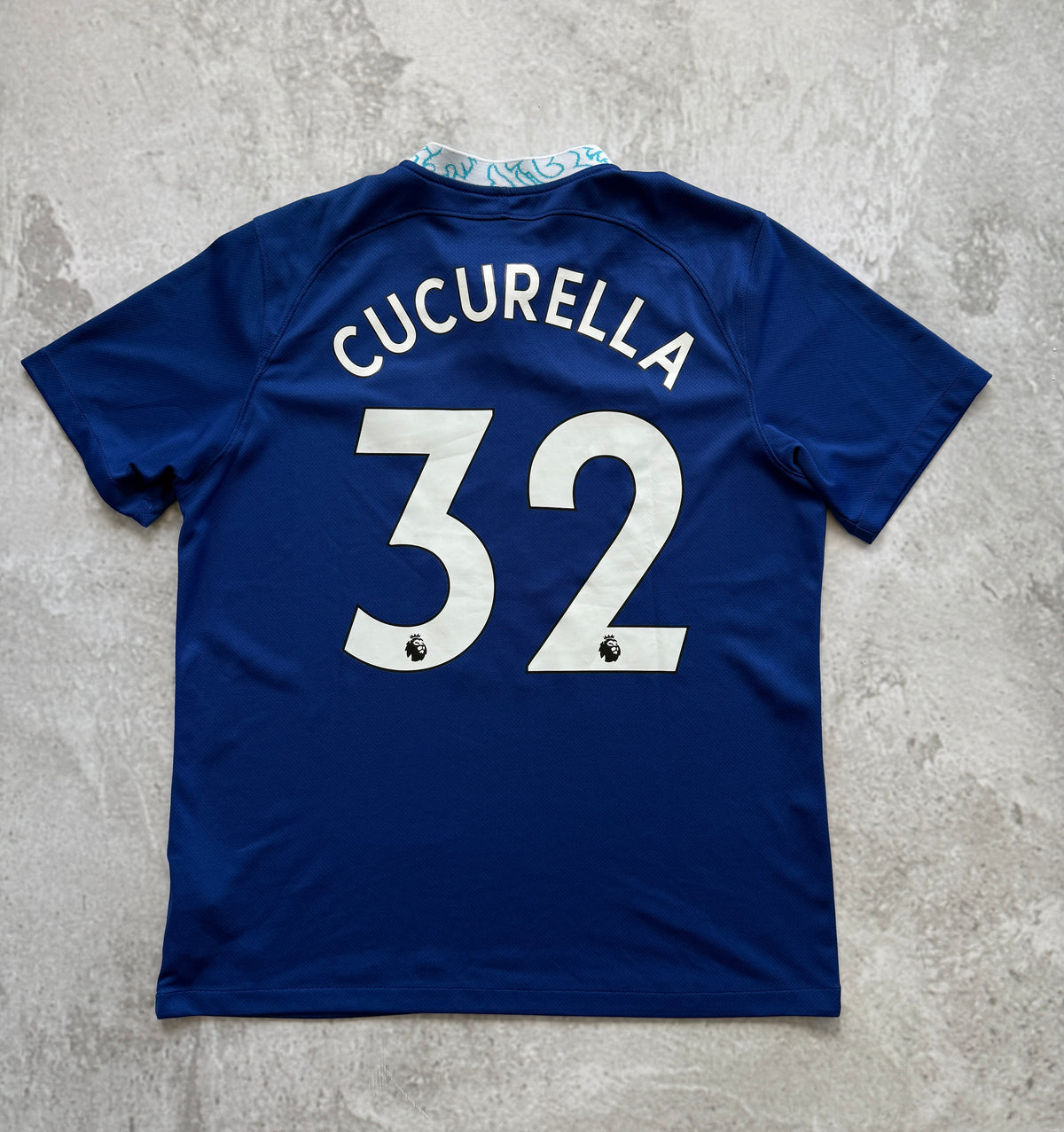 Chelsea 2022-2023 Home Jersey — Cucurella #32 L