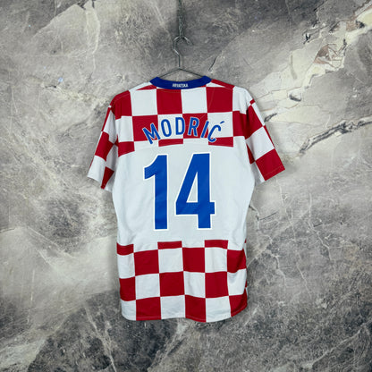 Croatia 2008-2009 Home Jersey — Modrić #14 M