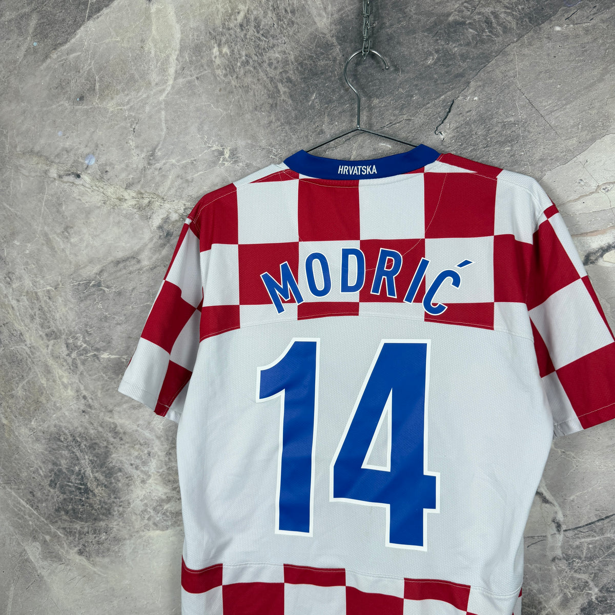 Croatia 2008-2009 Home Jersey — Modrić #14 M