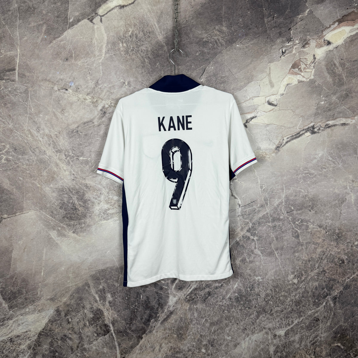 England 2024-2025 Home Jersey — Kane #9 M