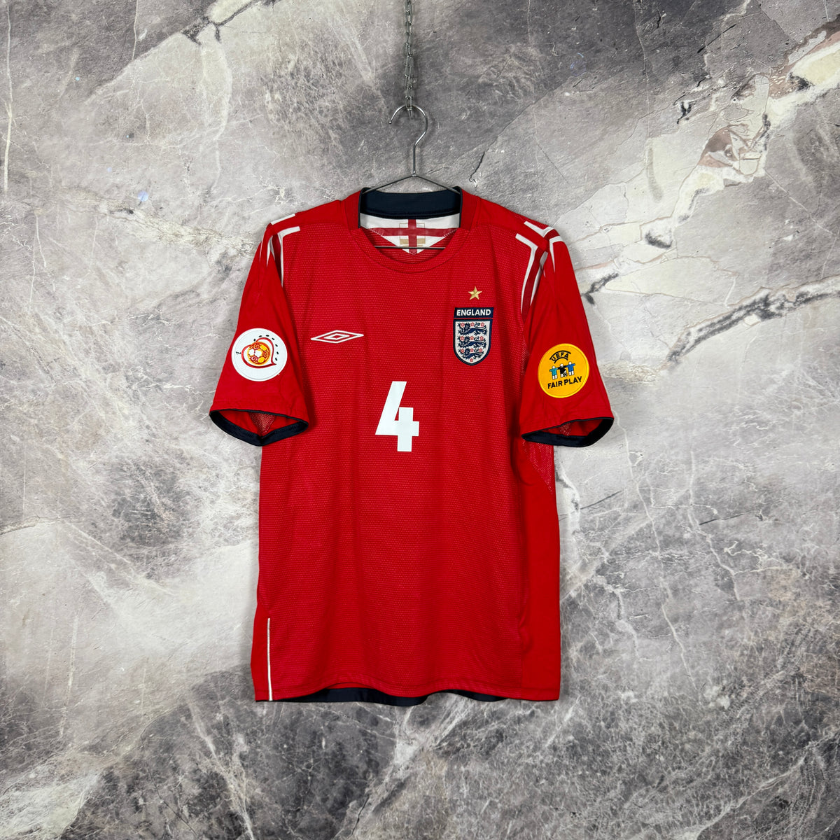 England 2004-2006 Away Jersey — Gerrard #4 M